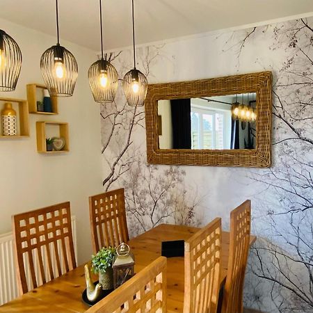 Picture Perfect Holiday Home In Sourbrodt With Garden Bbq エクステリア 写真