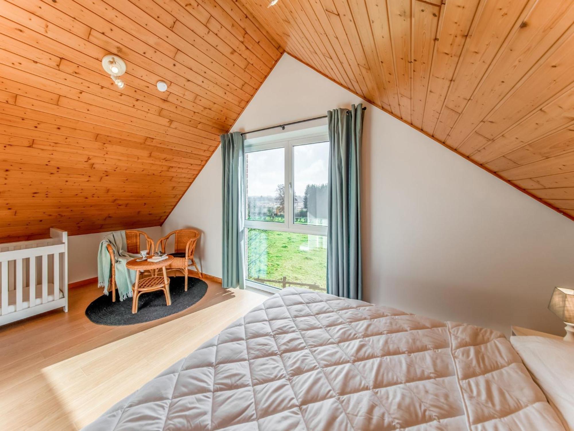 Picture Perfect Holiday Home In Sourbrodt With Garden Bbq エクステリア 写真