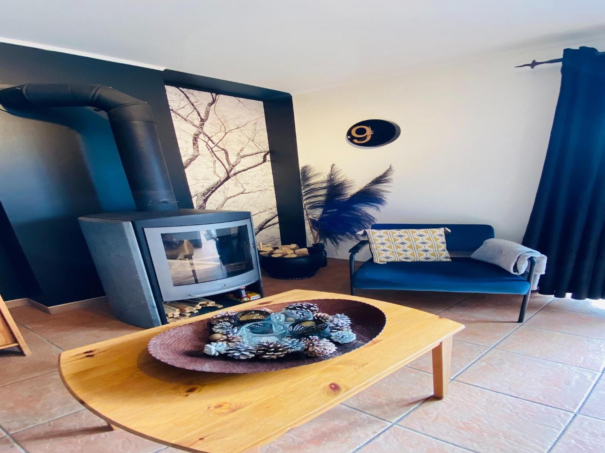 Picture Perfect Holiday Home In Sourbrodt With Garden Bbq エクステリア 写真